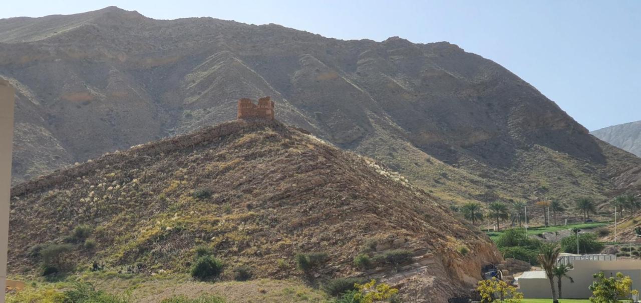 One 2Bhk Elegant Apartment In Muscat Bay 03 エクステリア 写真