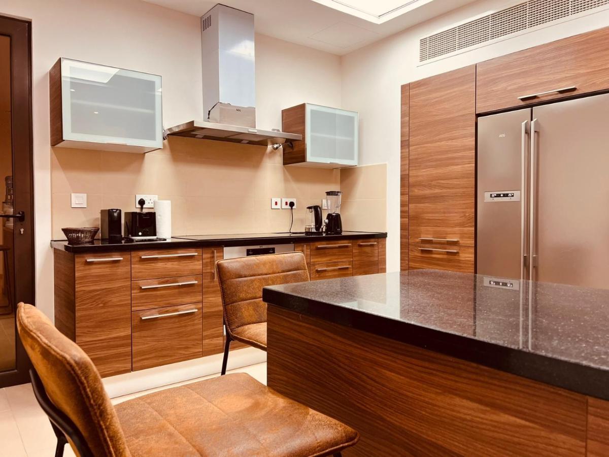 One 2Bhk Elegant Apartment In Muscat Bay 03 エクステリア 写真